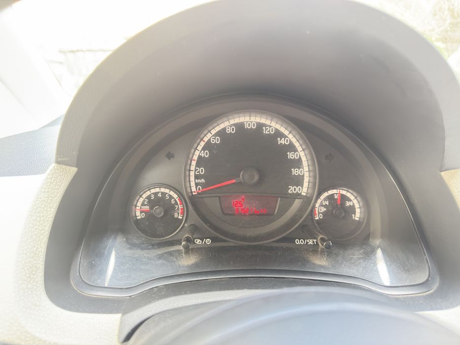 Volkswagen up 2015