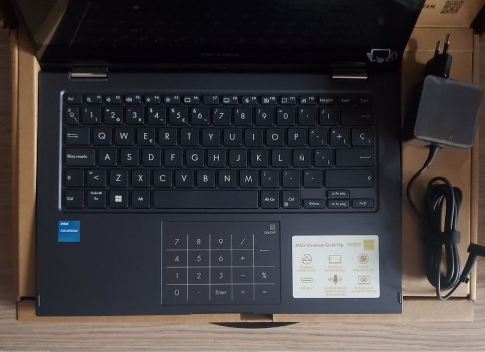 Laptop 2 in 1 ASUS VivoBook Go 14 Flip TP1400KA ,nou la  cutie