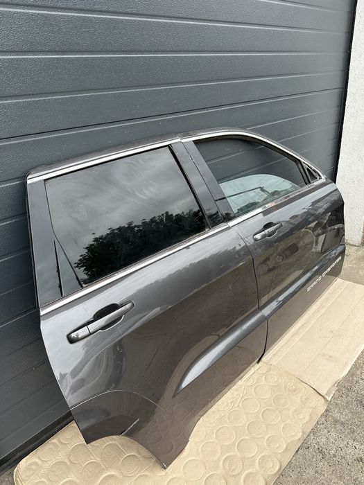 Usi dreapta / Portiere dreapta Jeep Grand Cherokee