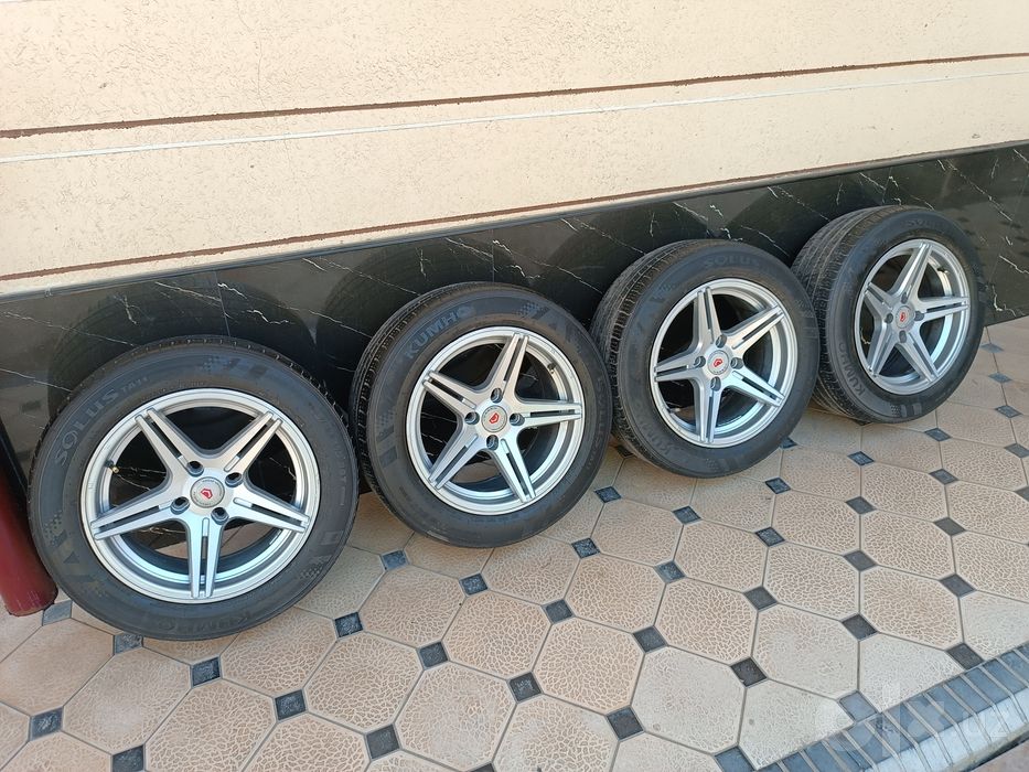 Vossen Diska Balon Sotiladi 195 60 R15 Holati Yaxshi Universal
