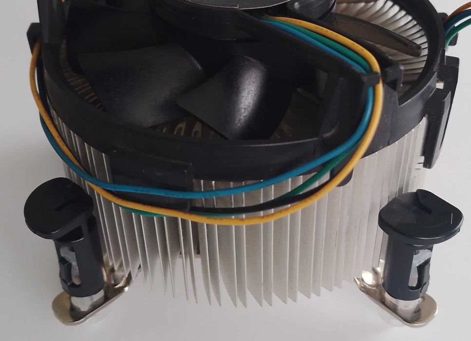 Боксово охлаждане за процесор Intel Socket LGA 775