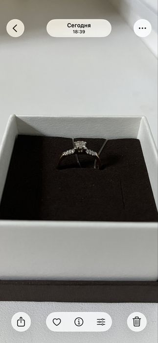 Продам кольцо, золото с бриллиантом