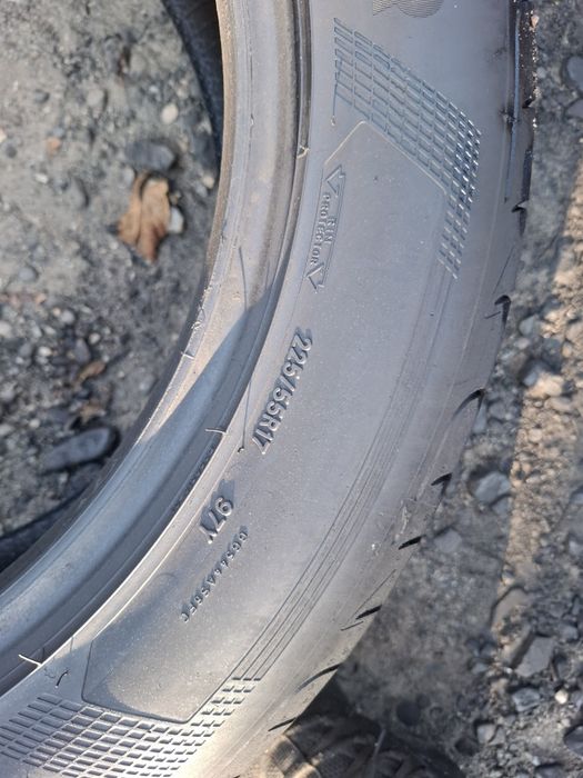 Vand 2 anvelope 225 55 17 goodyear de vara bune
