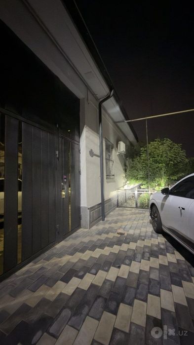 Arenda uchastka Bektemir prakratura yonida 6 xona