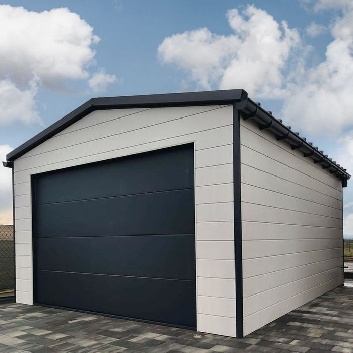 Vand garaje metalice din panouri sandwich