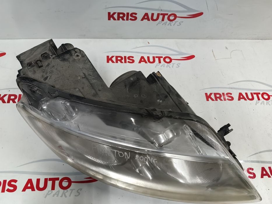 Десен фар VW Phaeton 2004г.
