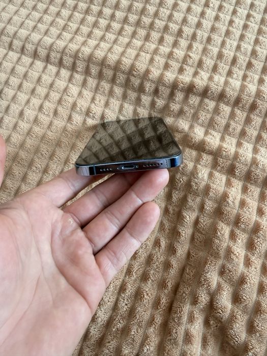 Продам iPhone 13 Pro Max