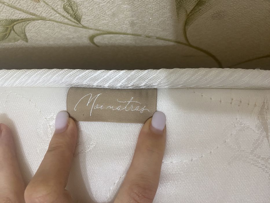 Продам матрас, наматрасник