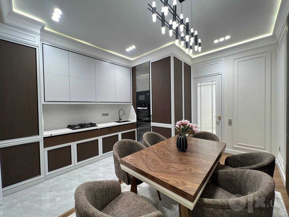 Новостройка 4-комнатная, 111 м², ул. Махтумкули ор-р Авиатор