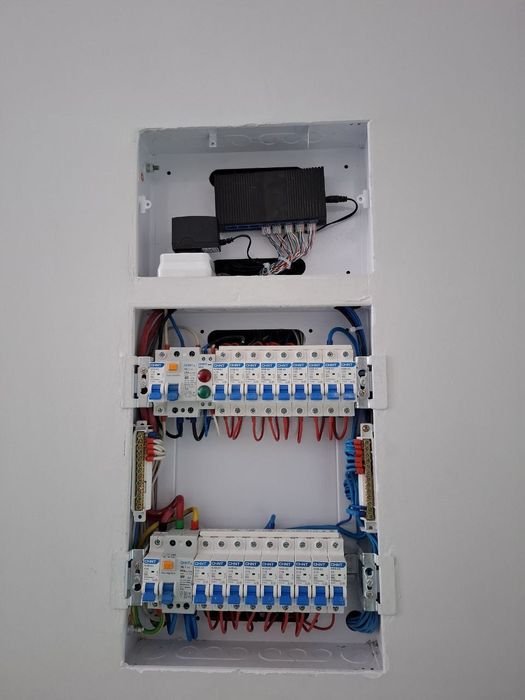 Нужен электрик 24/7