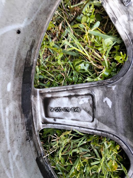 Vând jante audi A4 R17 + anvelope Hankook vara an 2023