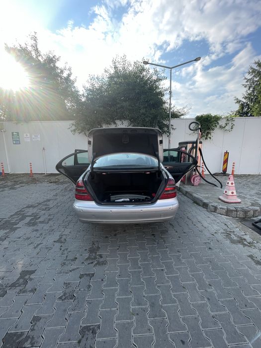 Mercedes E class