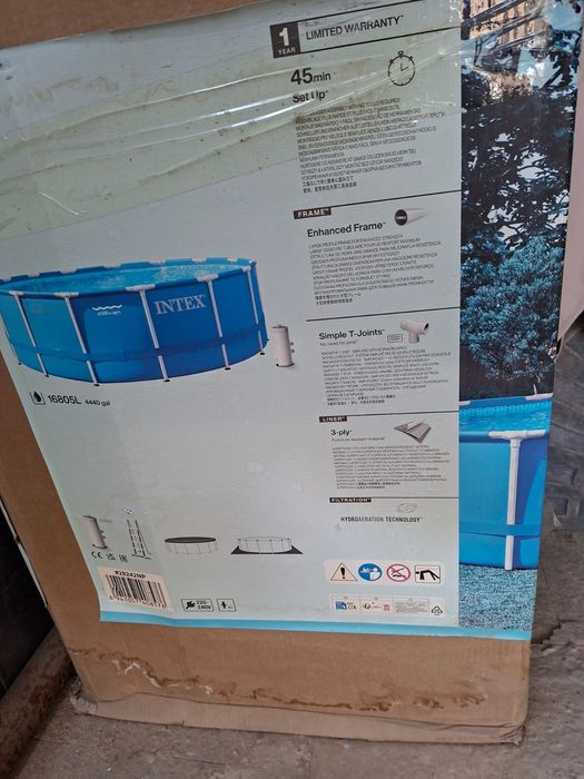 Бассеин в хорошем состоянии