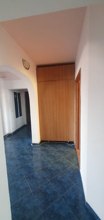 Vand apartament 3 camere..proprietar