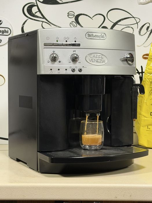 Кафемашина кафе автомат delonghi caffe Venezia с гаранция