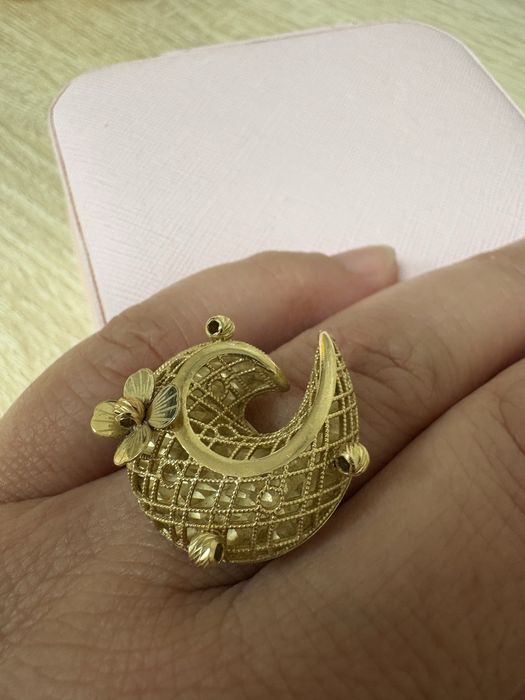 Продам золотое колечко