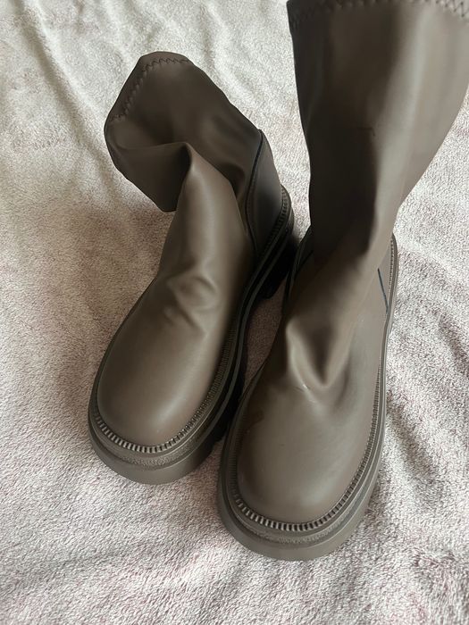 Нови дамски ботуши