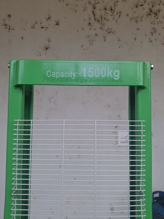 Хидравличен повдигач 1500 кг. Osaka