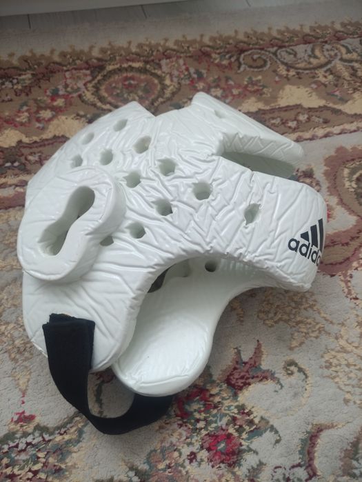 Шлем для таэквондо WTF