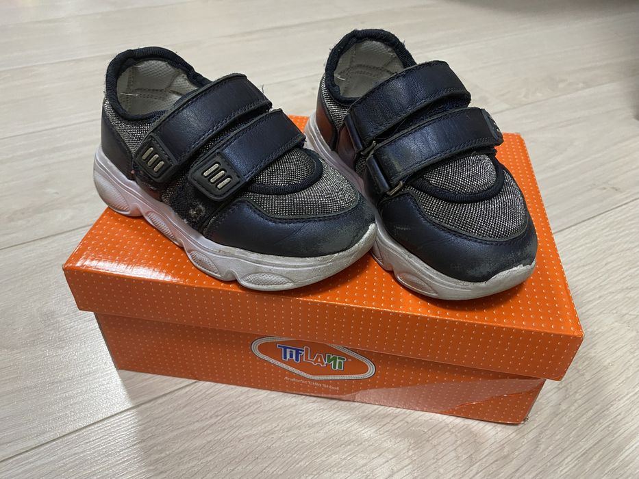 кроссовки тифлани 26р