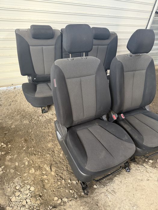 Hyundai Santa Fe 2 салон седалки