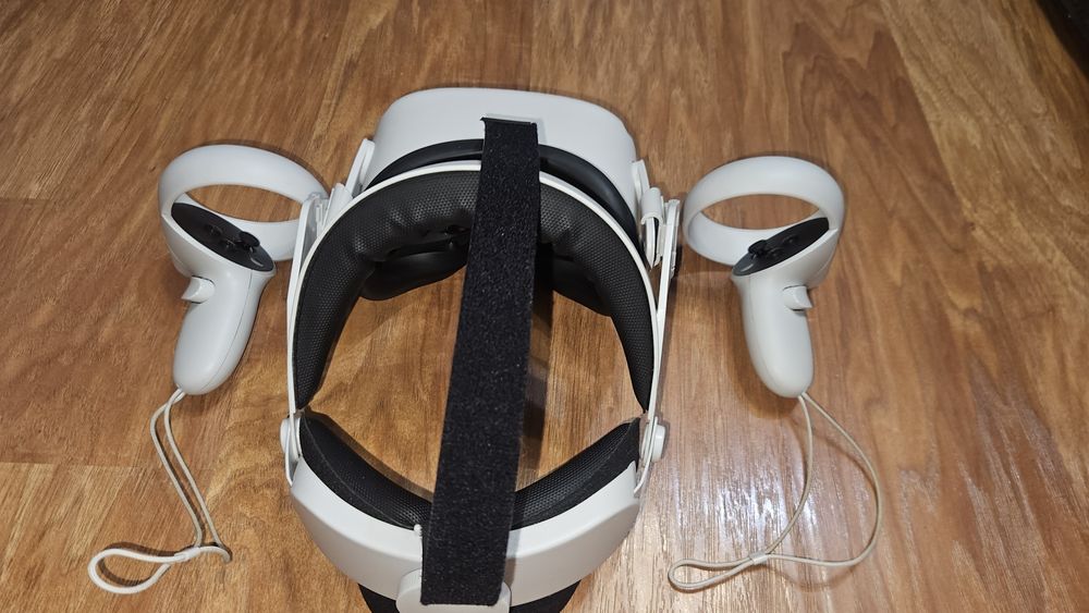 Очки вирутальной реальности Oculus quest 2