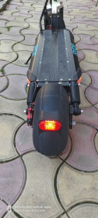 Trotineta electrica pliabila Ryde 600 seria 10"