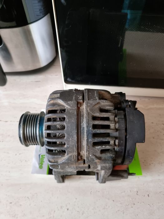 Vanzare alternator 90 A
