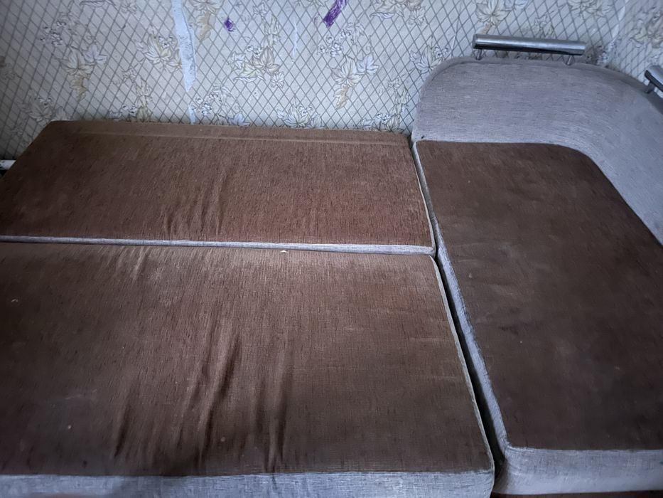 Продам срочно диван
