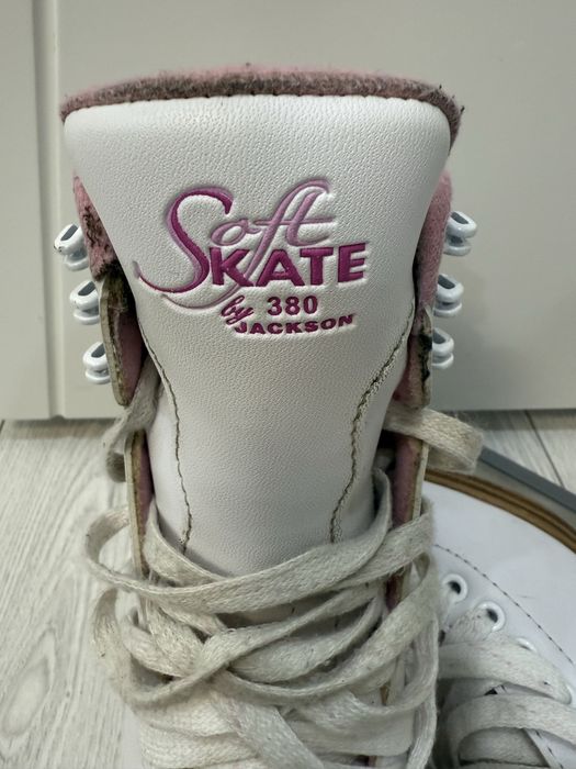 Продается коньки