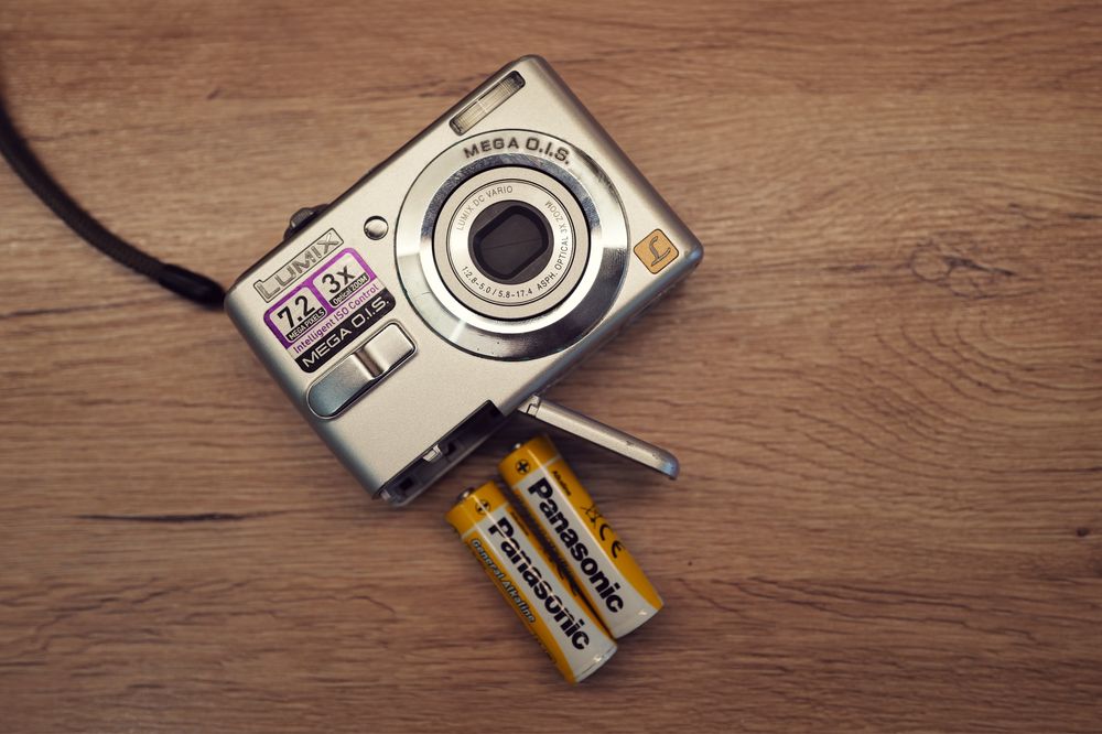 Aparat foto Panasonic Lumix LS70 stare perfecta Retro instagram