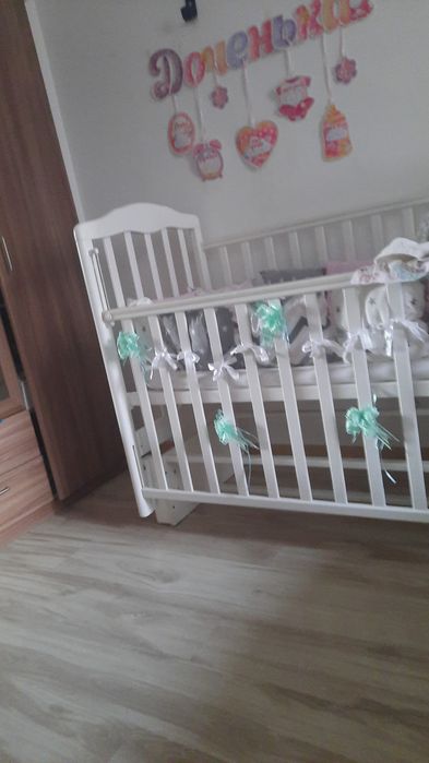 Продам детскую кроватку