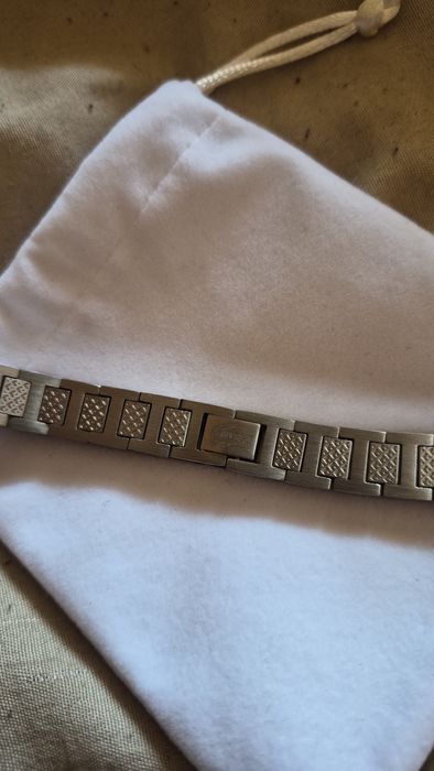 Мъжка Гривна Lacoste Metropole