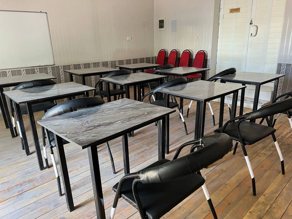 Kurs sentrla uchun stol stul 10 komplekt