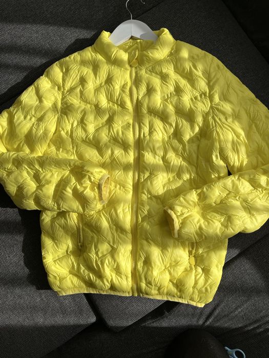 Дамско яке /пухенка в неоново жълто
