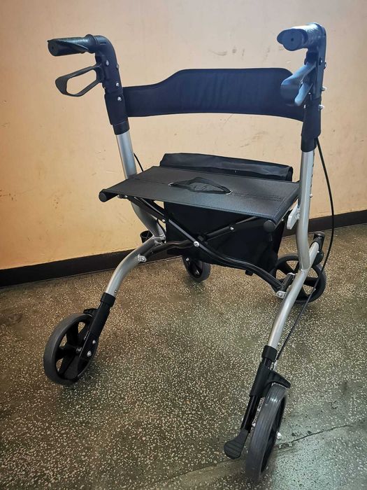 Cadru nou din aluminiu foarte usor cu roti, rolator pentru batrini