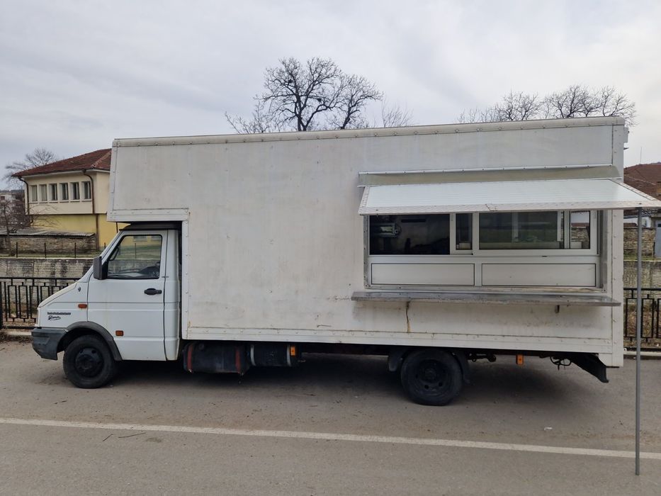 ПРОДАВАМ!!! Мобилна кухня / Търговски кемпер