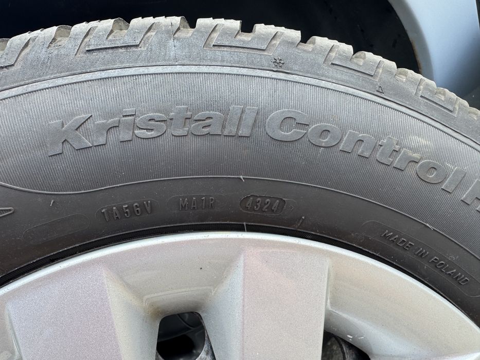 Anvelope Iarna Nissan Duster Hyundai 215 65 16