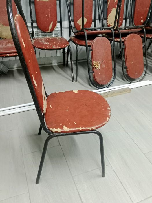 Продам стулья для кухни