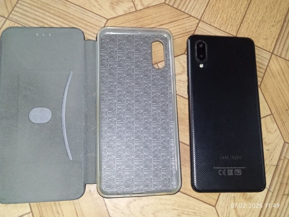 Самсунг телефон. А 02.