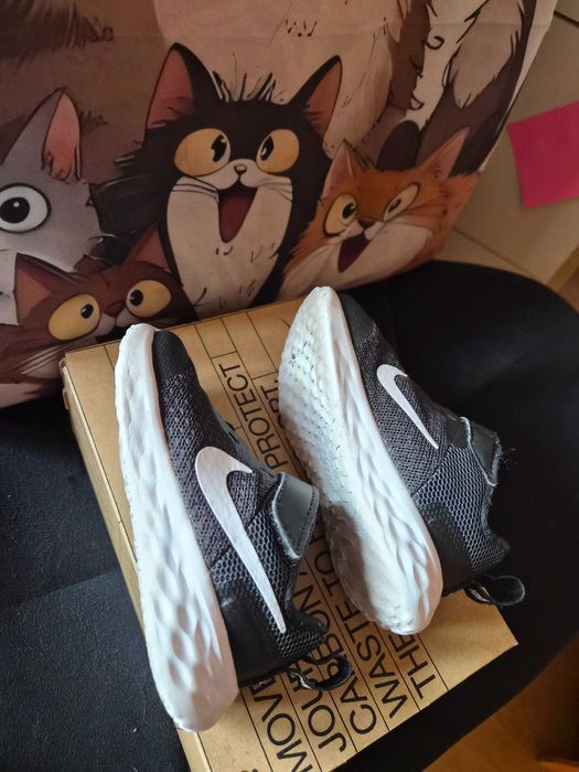 Детски маратонки Найк в безупречно състтояние.