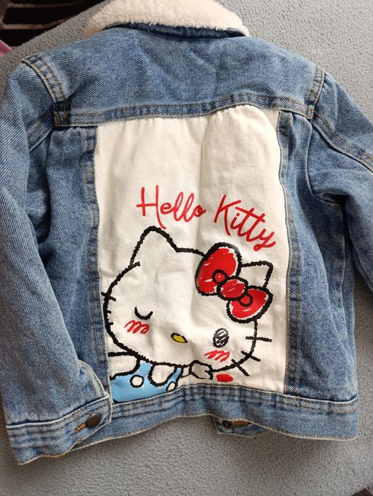 Яке за момиченце с подплата 98см .