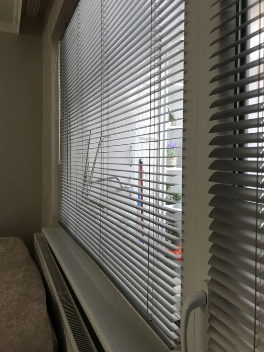 Продавам щори