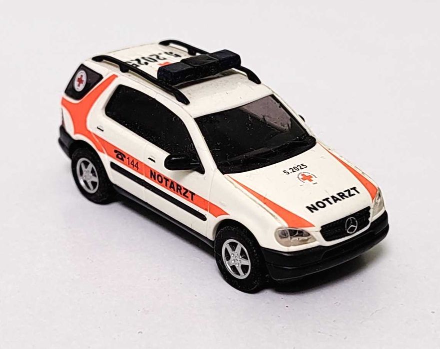 masinute machete ambulante Busch, Wiking Herpa scara 1:87 diorama H0