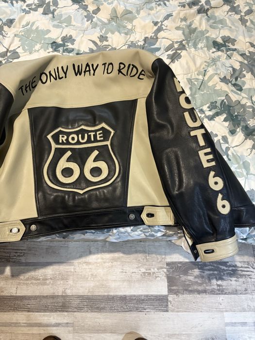 Продавам кожено яке