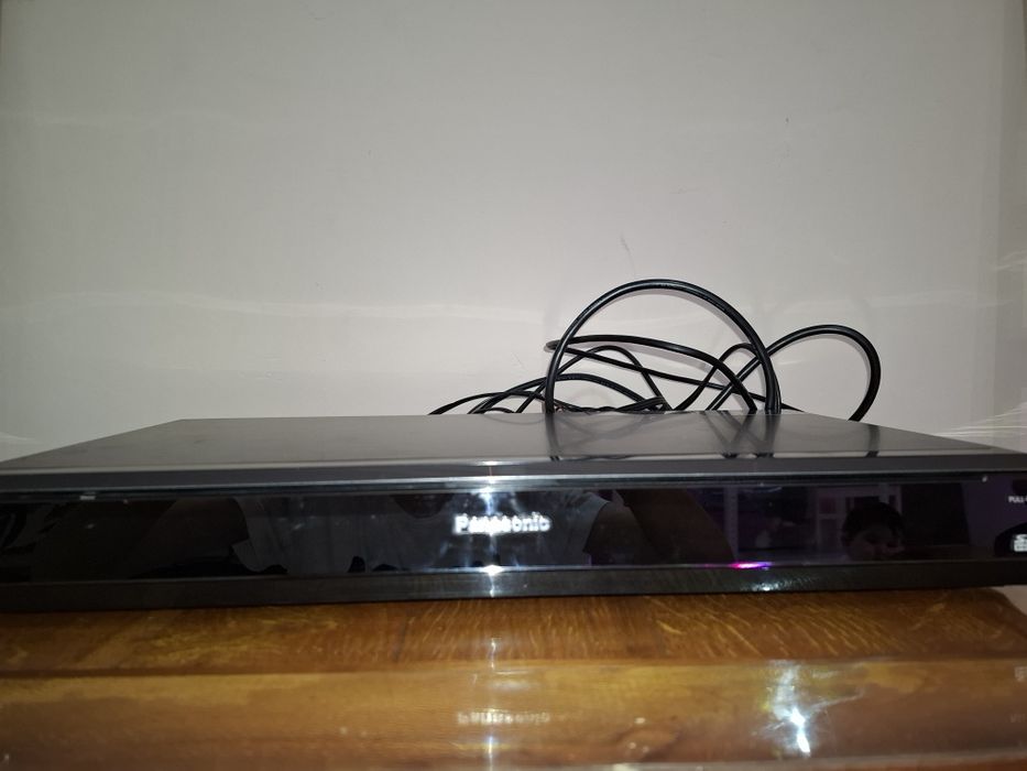 Тюнер модель TU-Z100R