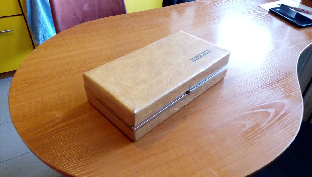 Кутия кожена с метална рамка AKA LD Set