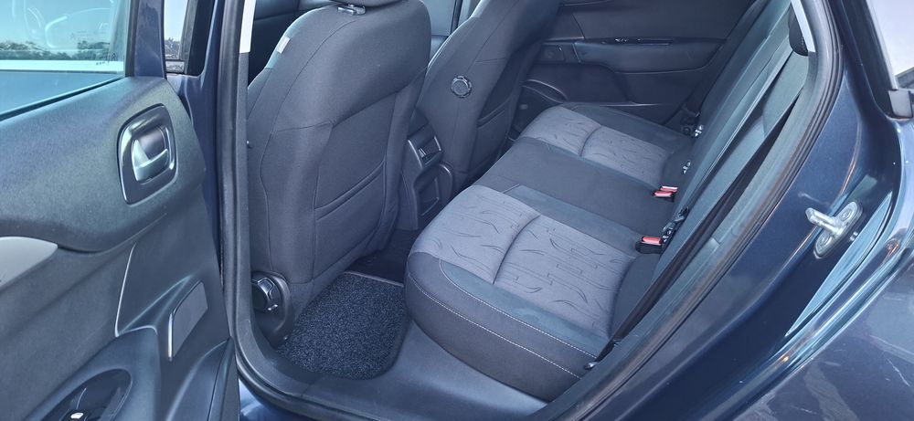 ~Citroen C4~Motor 1.6 e Hdi~An 2012~Euro5~