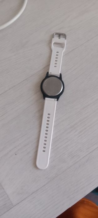 Чисы белого цвета чывилблат повернутый