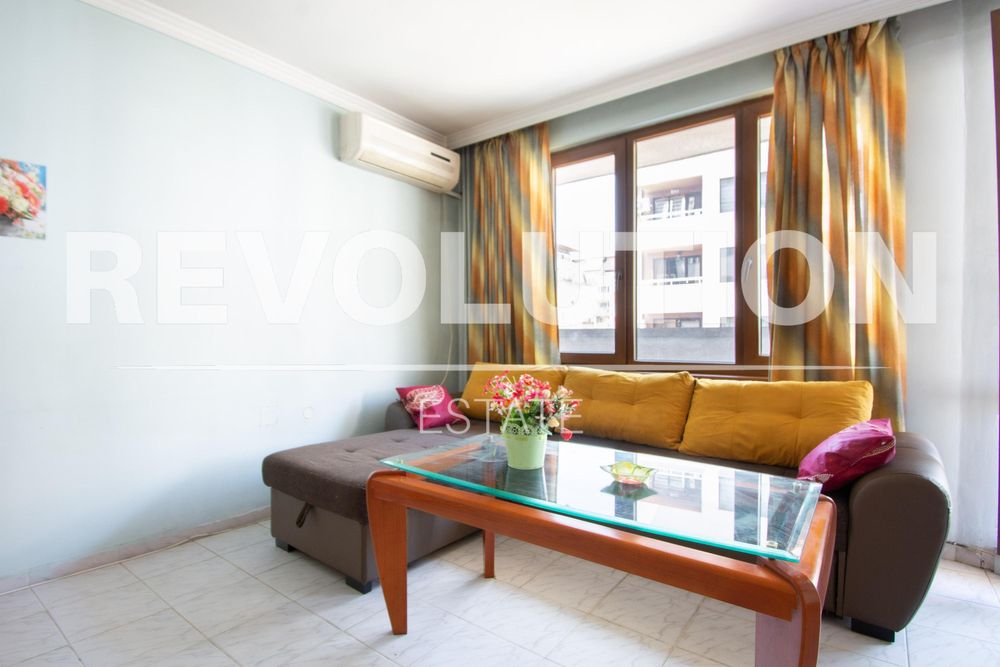 Дава се под наем Двустаен апартамент в София, Хладилника - 76 кв.м за 610.98 € - Снимка #1